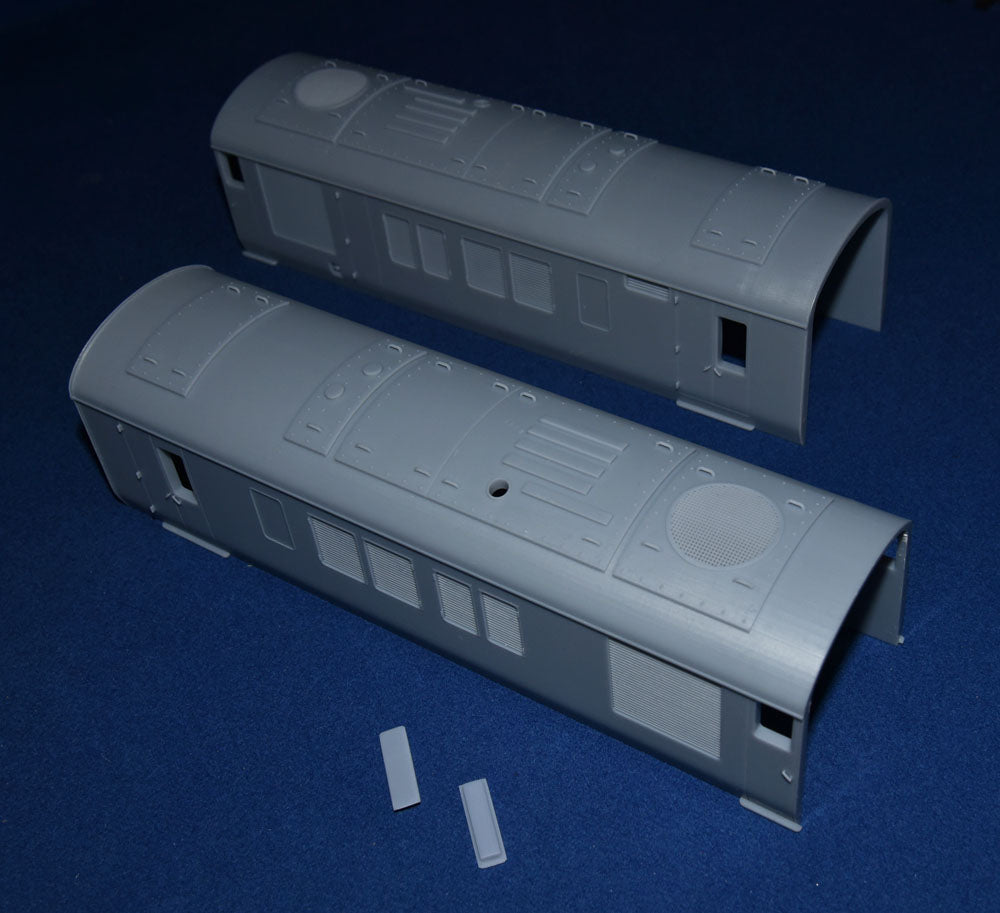 BR BLUE PULLMAN POWER CAR BODY SECTIONS (x2) for TRI-ANG BIG BIG TRAIN Mk2 COACH CONVERSION (O Gauge 7mm scale)
