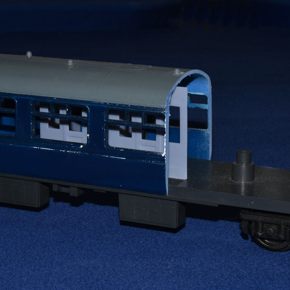 BR Mk2 COACH COMPARTMENT PARTITION upgrade for TRI-ANG BIG BIG TRAIN (O Gauge 7mm scale)