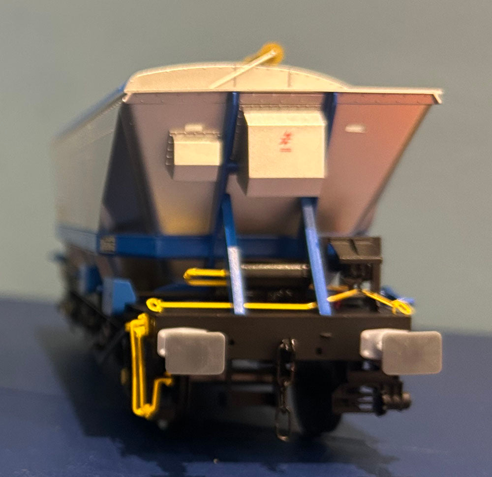 BR CDA WAGON HEAVY DUTY SPRUNG BUFFER SET - RECTANGULAR HEAD (O Gauge 7mm scale)