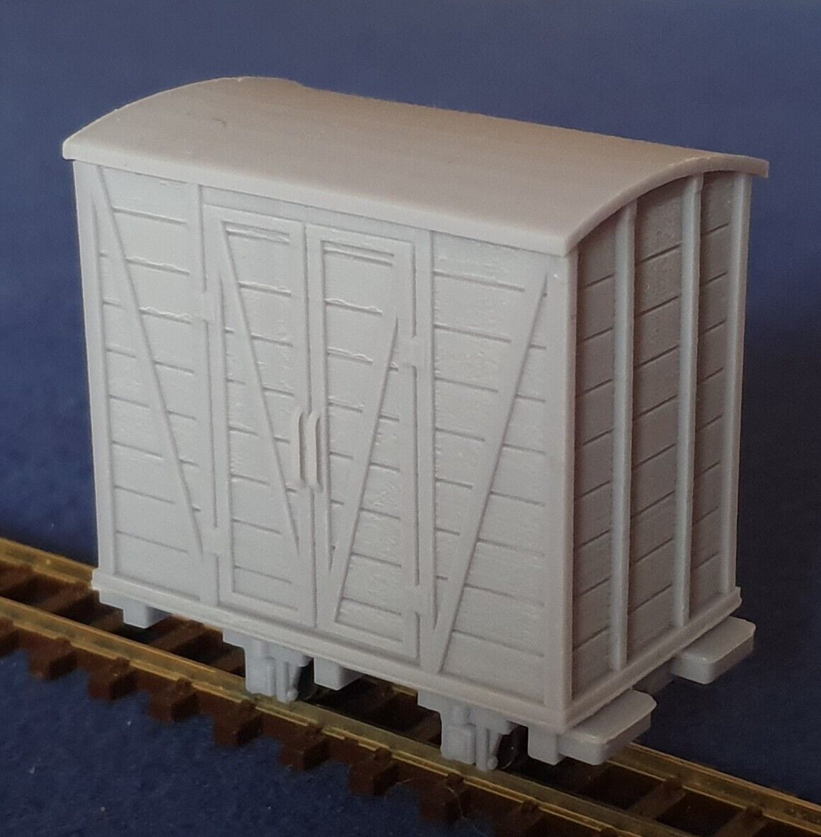 BOX VAN with WOOD FRAME - MINIATURE / NARROW GAUGE (O9 Gauge 7mm scale)