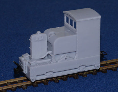 SIMPLEX 20/28HP PLATE-FRAME WITH STANDARD CAB NARROW GAUGE DIESEL [4C] (BODY ONLY) (O9 Gauge 7mm scale)