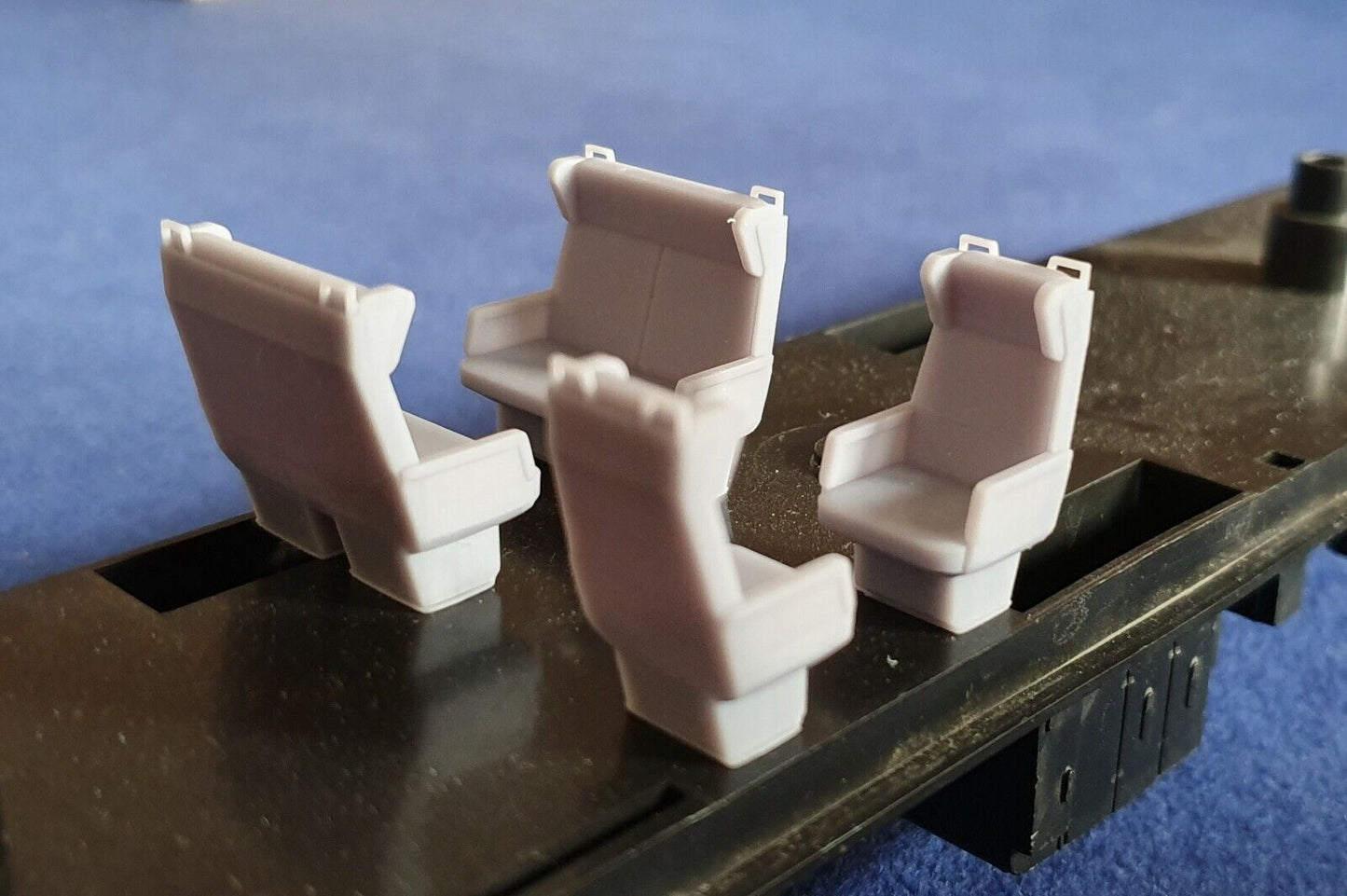 BR Mk2 COACH SEATS - 2 + 1 DINING / TOURIST (O Gauge 7mm scale)