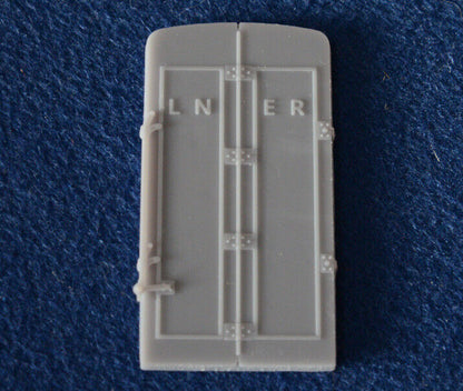 GRESLEY COACH CORRIDOR END COVER - LNER (O Gauge 7mm Scale)