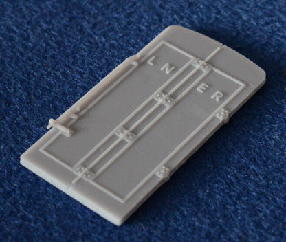 GRESLEY COACH CORRIDOR END COVER - LNER (O Gauge 7mm Scale)