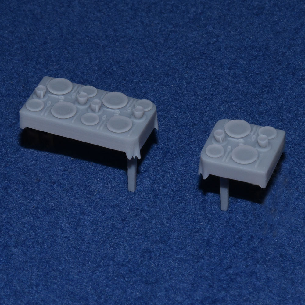 LMS 2+1 DINING COACH TABLES (with plates, cutlery and table cloths) - BR (O Gauge 7mm scale)