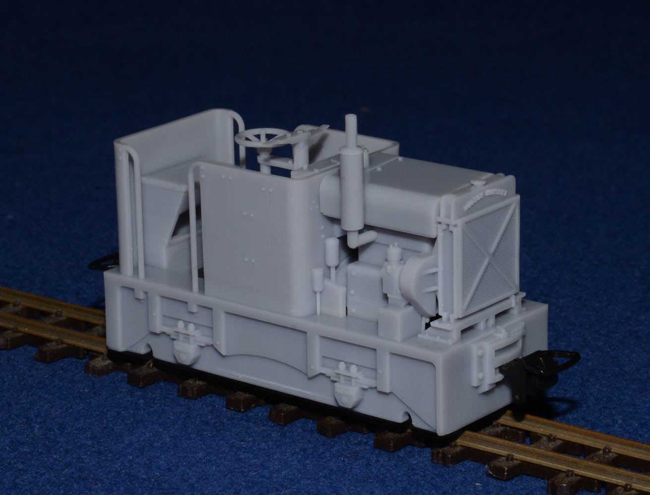 HUDSON HUNSLET 20HP 4wDM NARROW GAUGE DIESEL [10] (BODY ONLY) (O9 gauge 7mm scale)