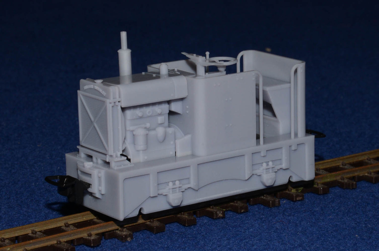 HUDSON HUNSLET 20HP 4wDM NARROW GAUGE DIESEL [10] (BODY ONLY) (O9 gauge 7mm scale)