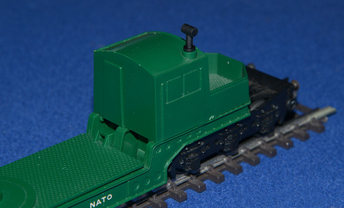 TRIANG HORNBY BATTLE SPACE CHIMNEY for R343 ROCKET LAUNCHER / R341 SEA ...