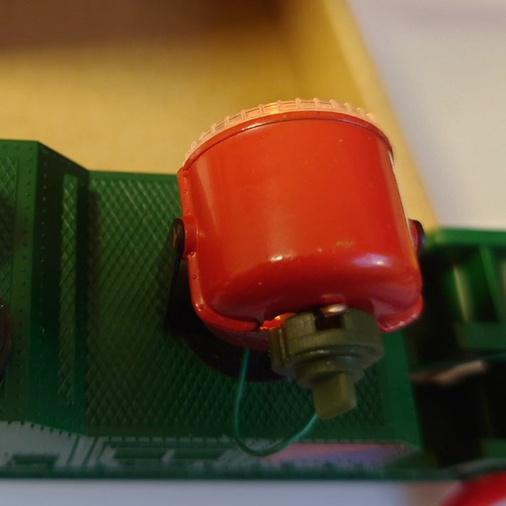 TRIANG HORNBY BATTLE SPACE BULB HOLDER  for R341 / R341K SEARCHLIGHT WAGON [REPRODUCTION PART] (OO Gauge 4mm scale)
